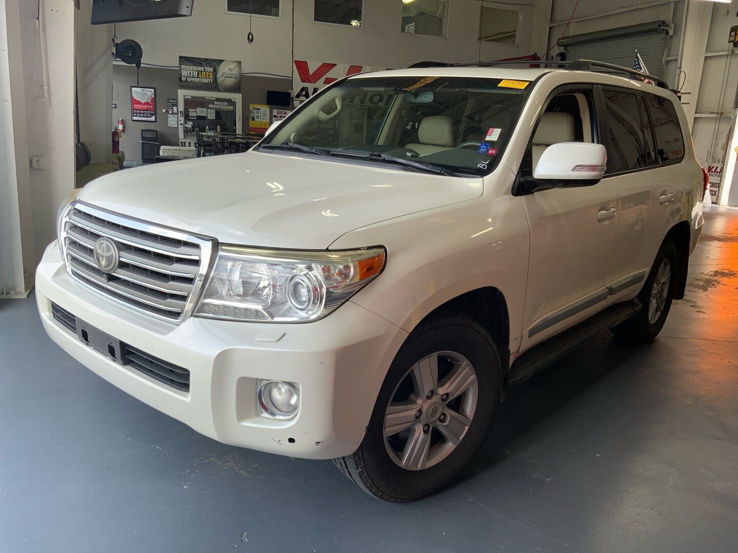 Toyota LAND CRUISER