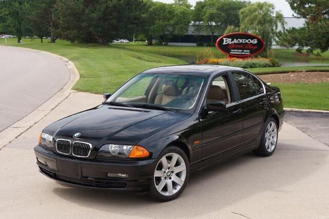 BMW 328i