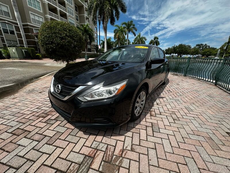 2017 NISSAN Altima