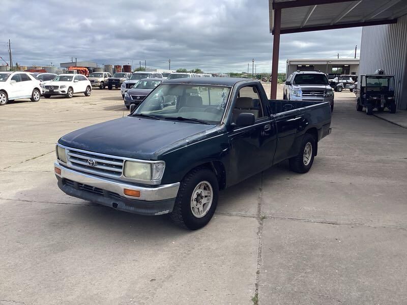 Toyota T100