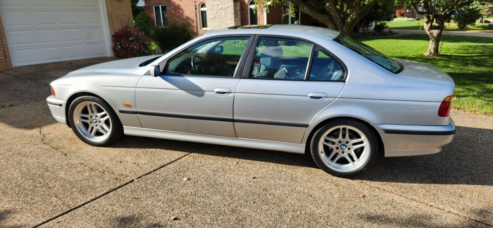 BMW 540i