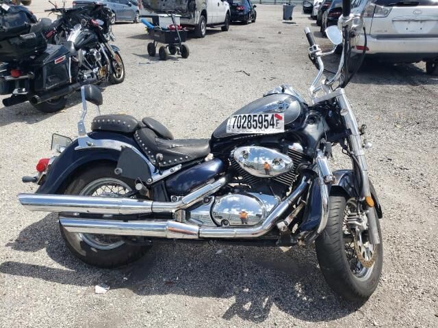 Suzuki VL800K
