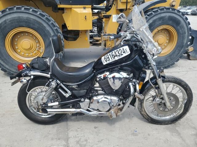 Suzuki VS800