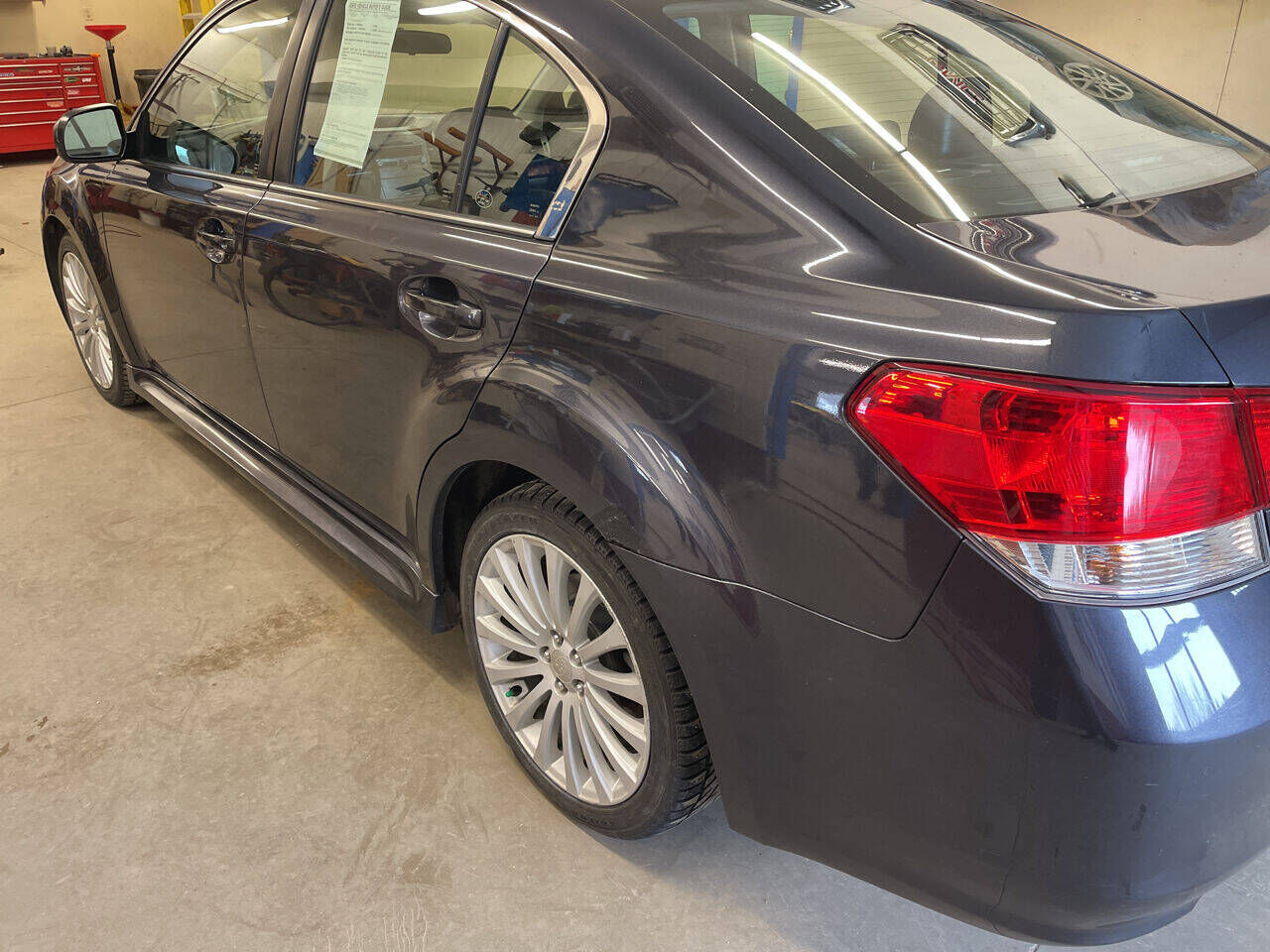 2010 SUBARU Legacy