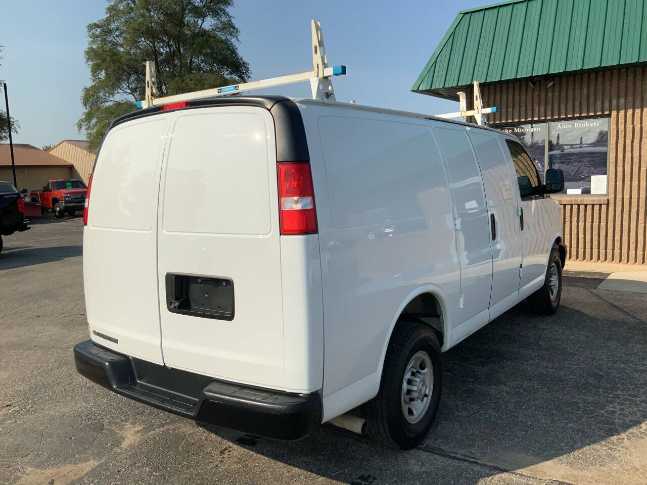 2021 CHEVROLET Express