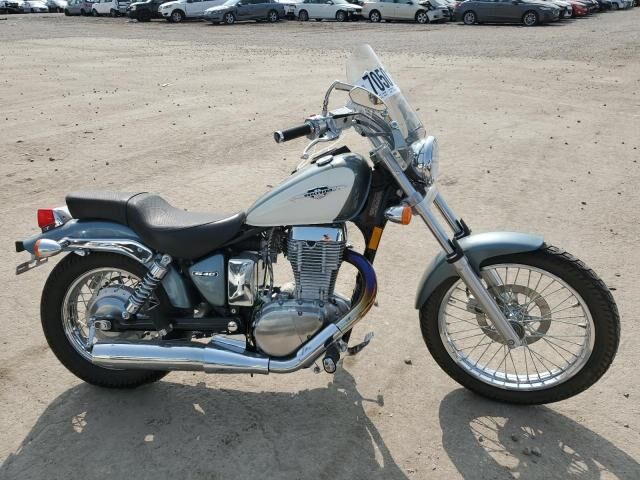 Suzuki LS650L