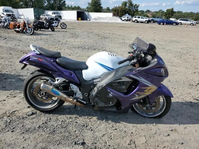 Suzuki GSX1300R