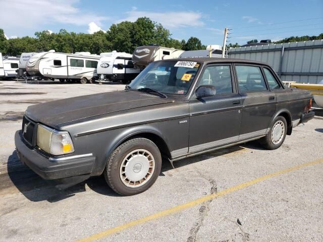Volvo 240 Series