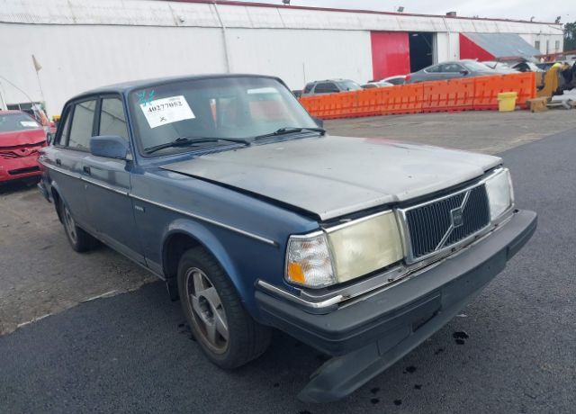 Volvo 240 Series