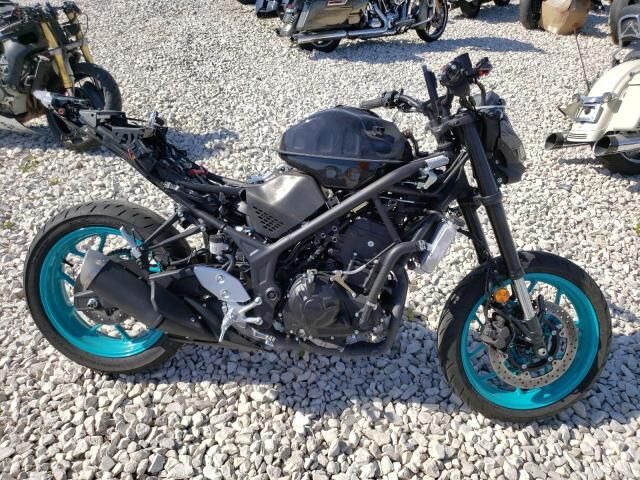 YAMAHA