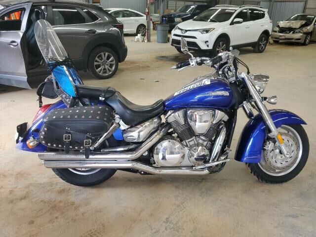 Honda VTX1300R