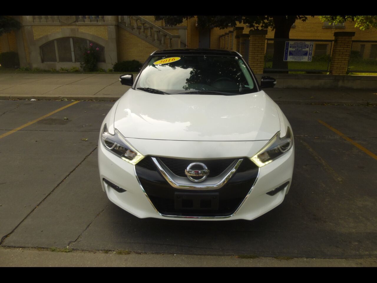 2016 NISSAN Maxima