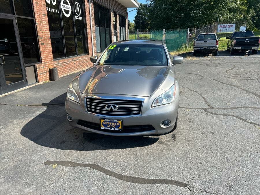 Infiniti M35h