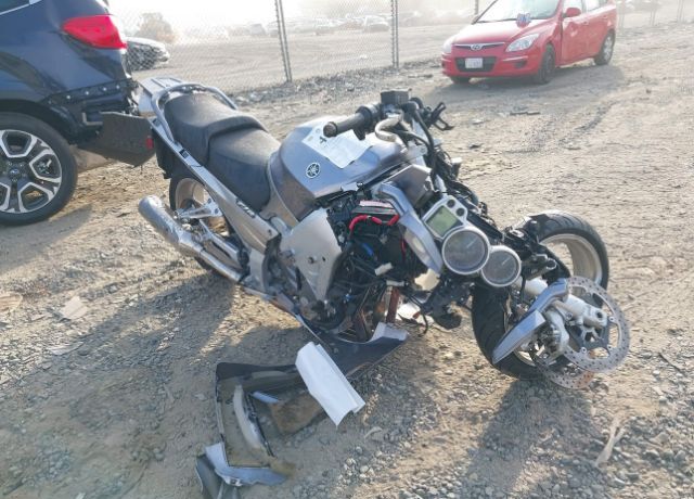 YAMAHA