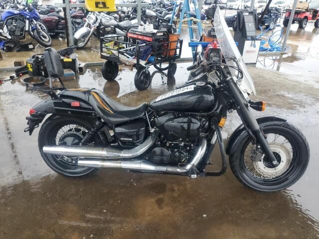 Honda VT750 (Shadow Phantom)