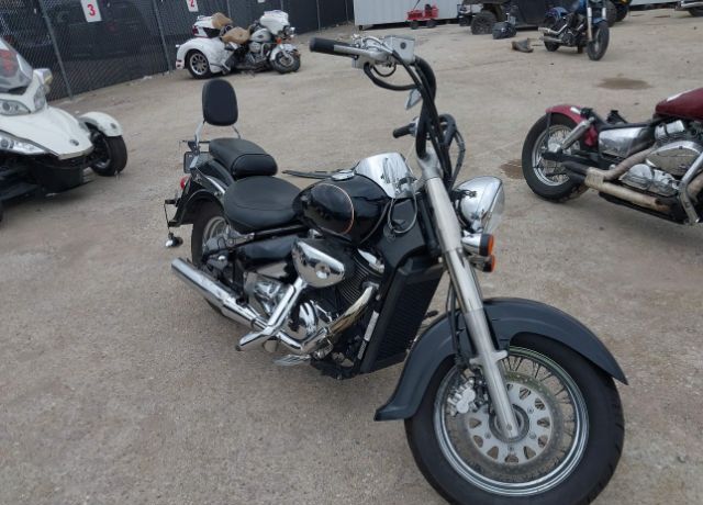 Suzuki VL800K