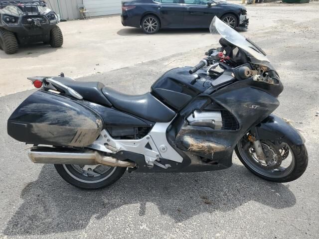 Honda ST1300A