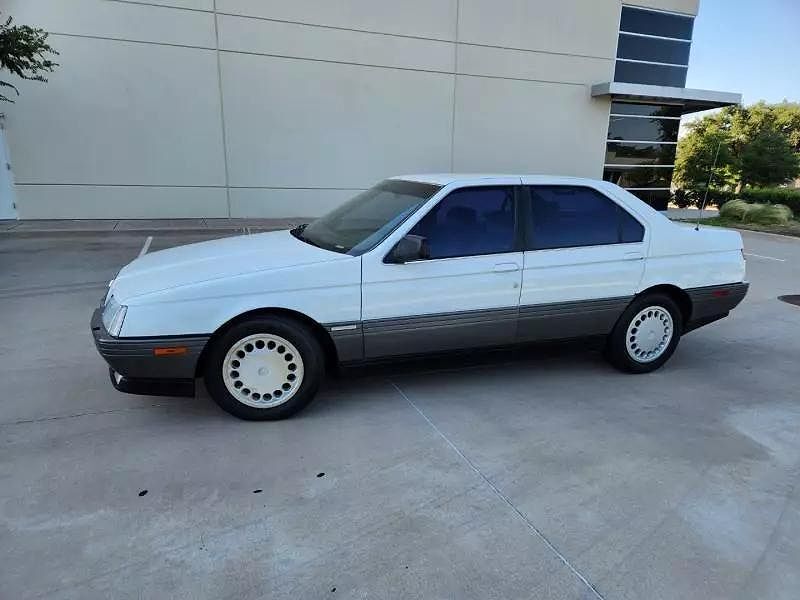 Alfa Romeo 164
