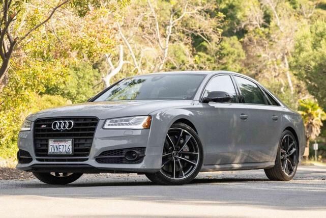 Audi S8