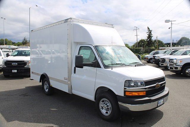 2024 CHEVROLET Express