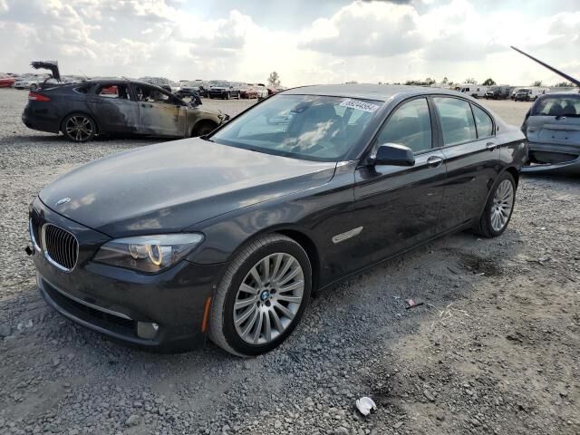 BMW 750i