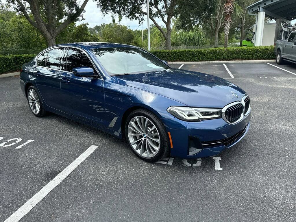 2022 BMW 530i