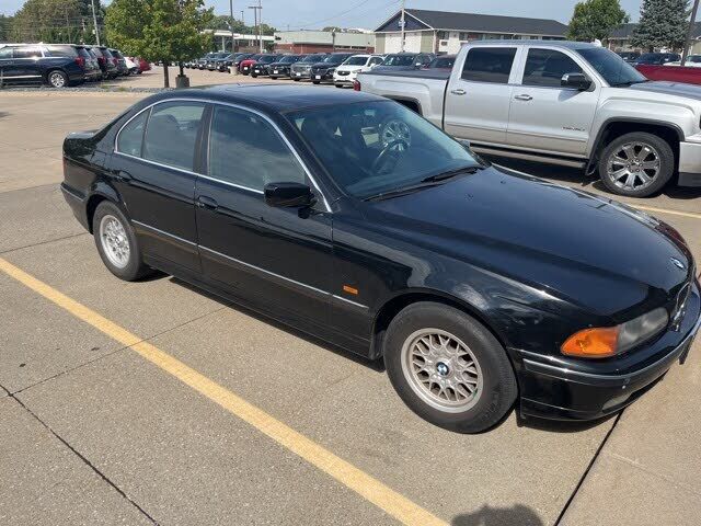 BMW 528i
