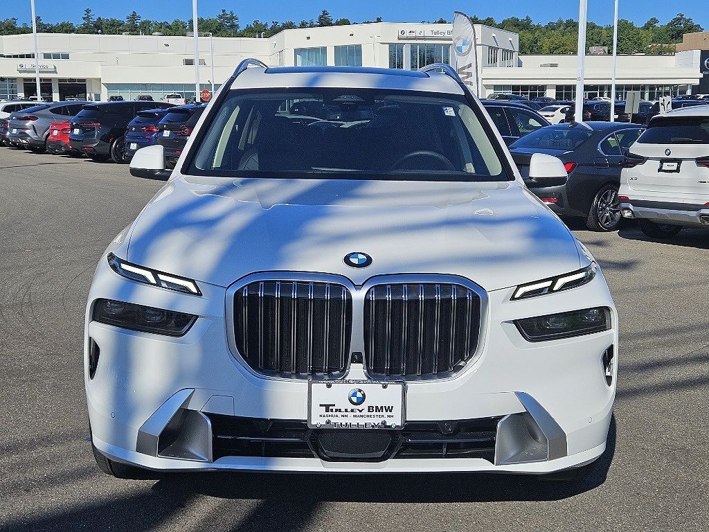 2025 BMW X7