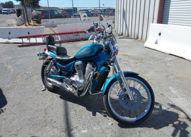Suzuki VS800
