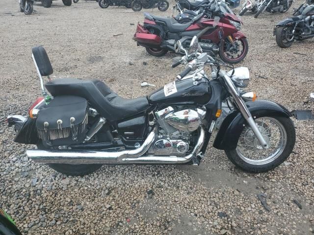Honda VT750 (Shadow Aero)