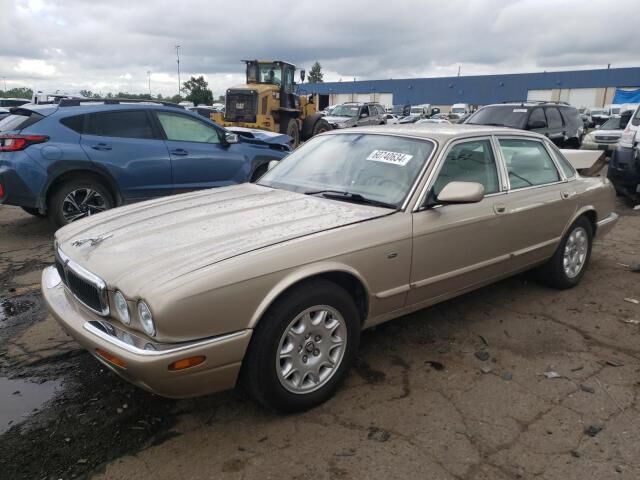 Jaguar XJ8