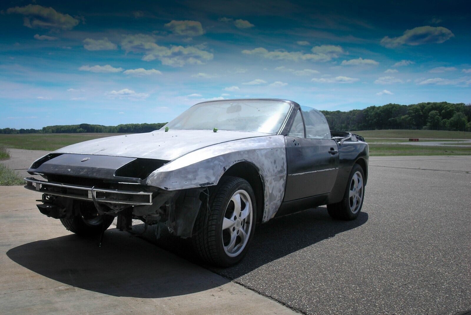 Porsche 944