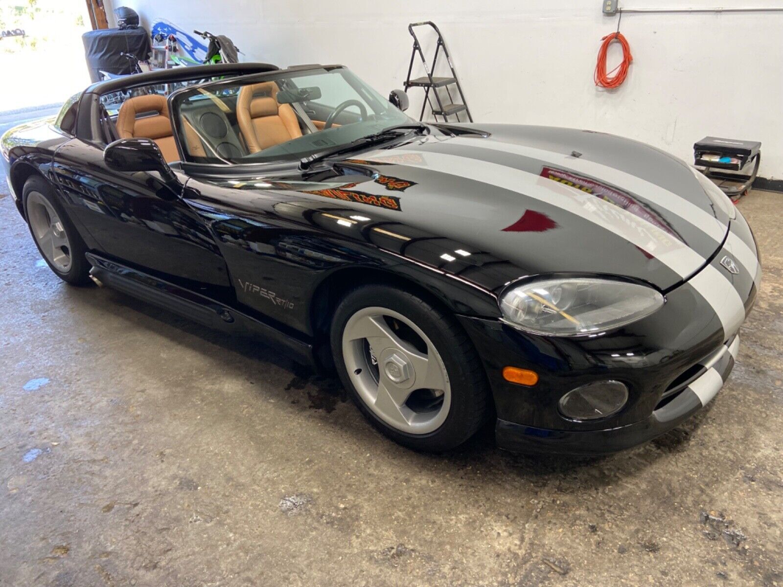 Dodge Viper
