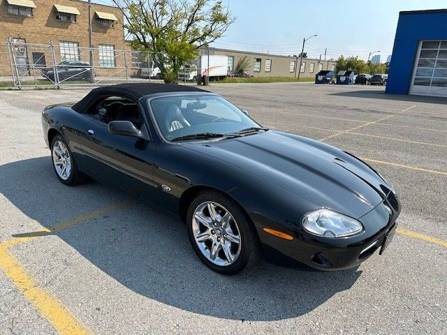 Jaguar XK8