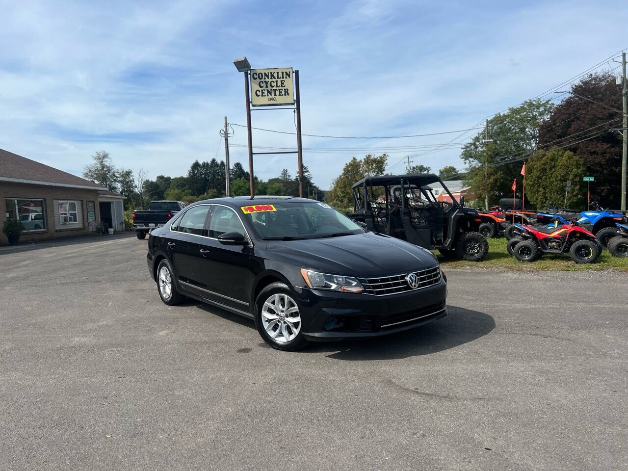 2017 VOLKSWAGEN Passat