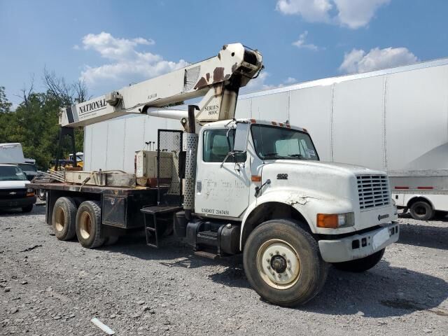 1996 INTERNATIONAL F-4900