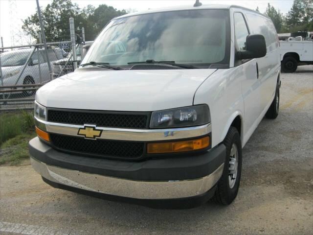 2020 CHEVROLET Express