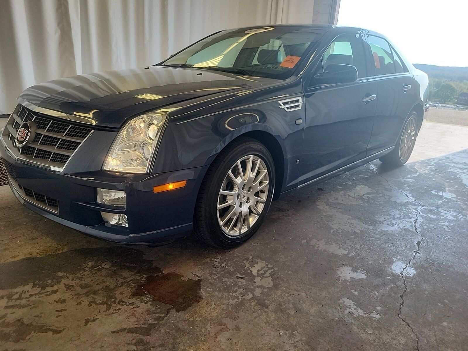 Cadillac STS