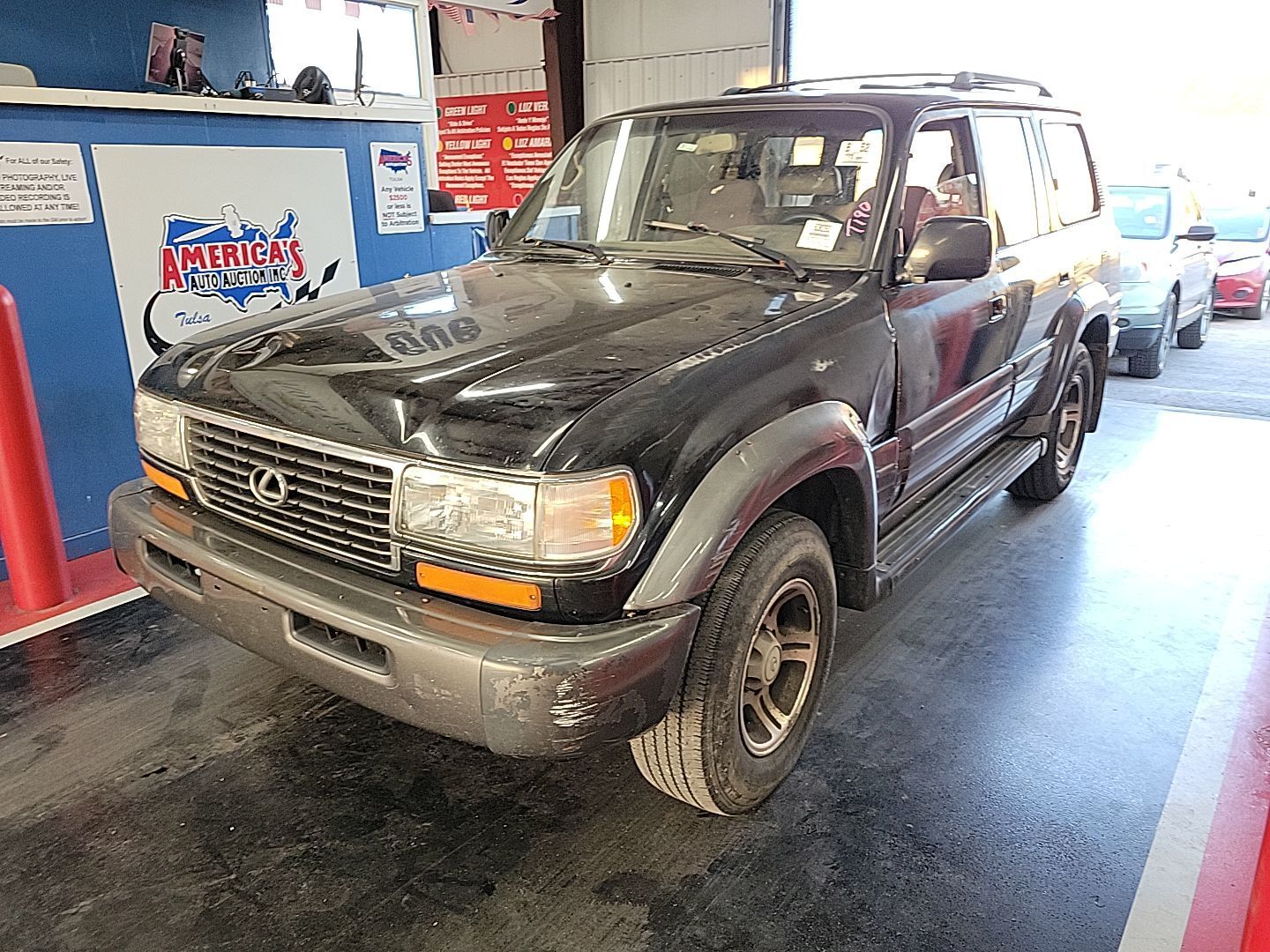 Lexus LX