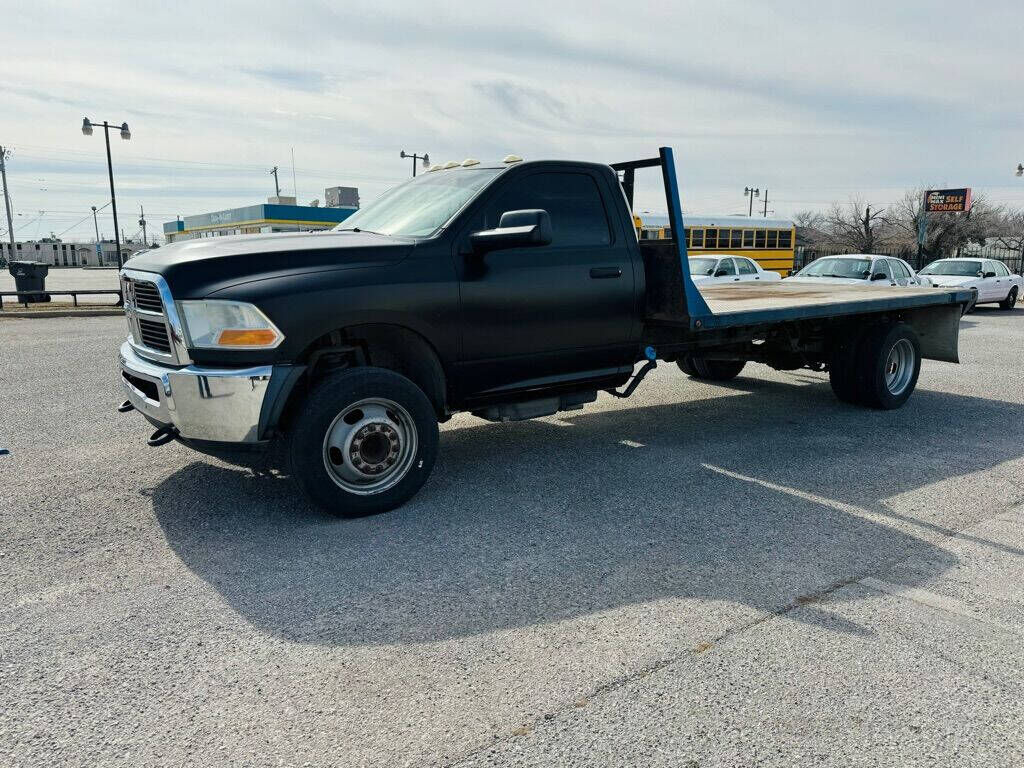 2011 DODGE Ram