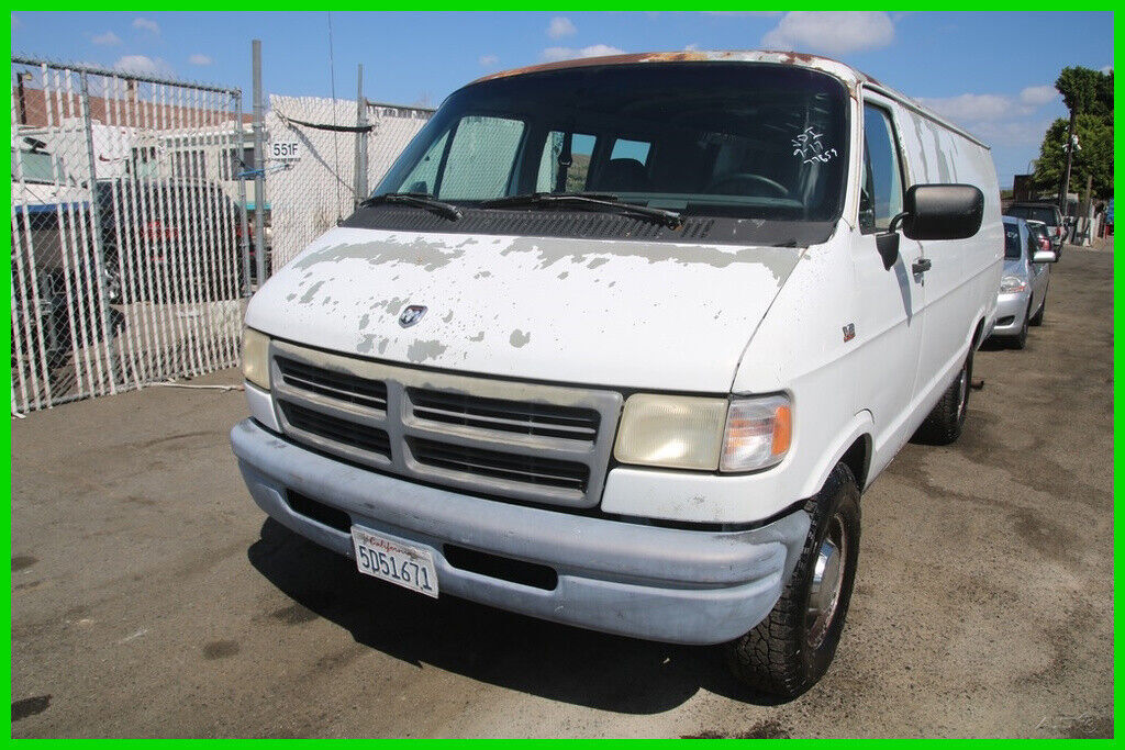 Dodge Ram Van