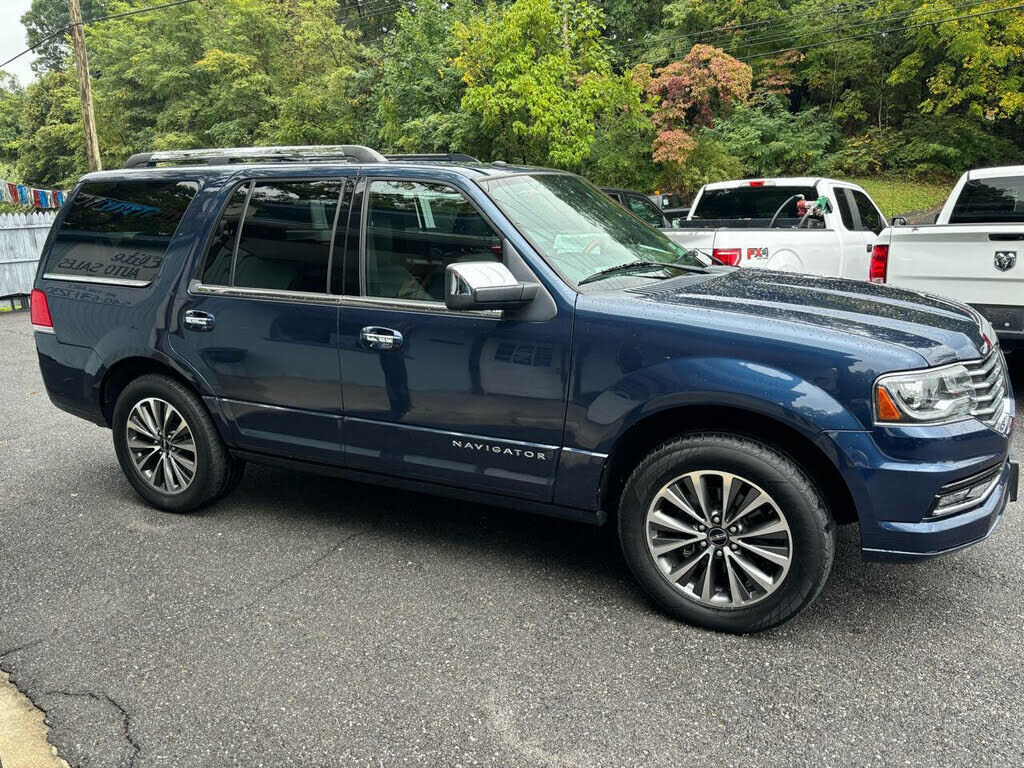 2016 LINCOLN Navigator