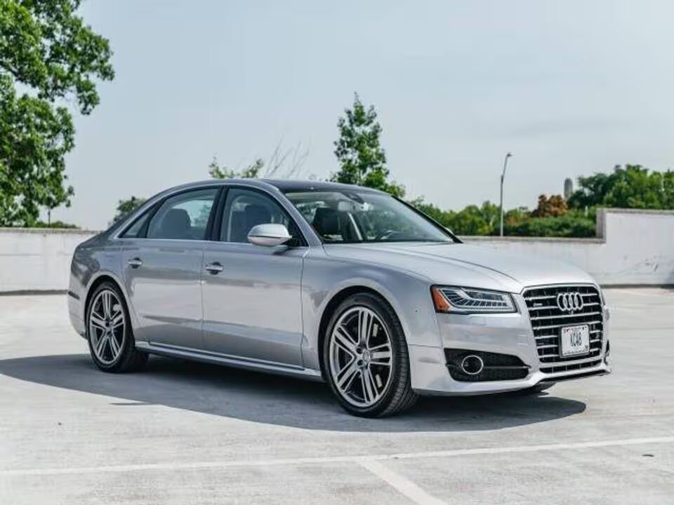 Audi A8