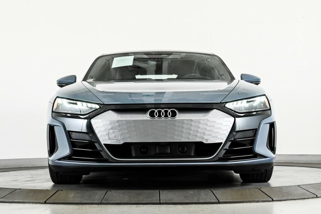 2022 Audi e-tron