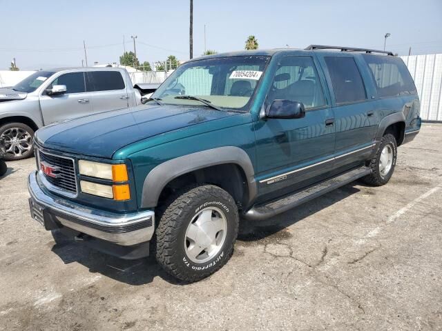 GMC Suburban