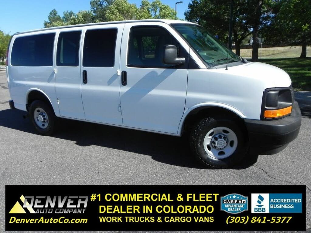 2017 CHEVROLET Express
