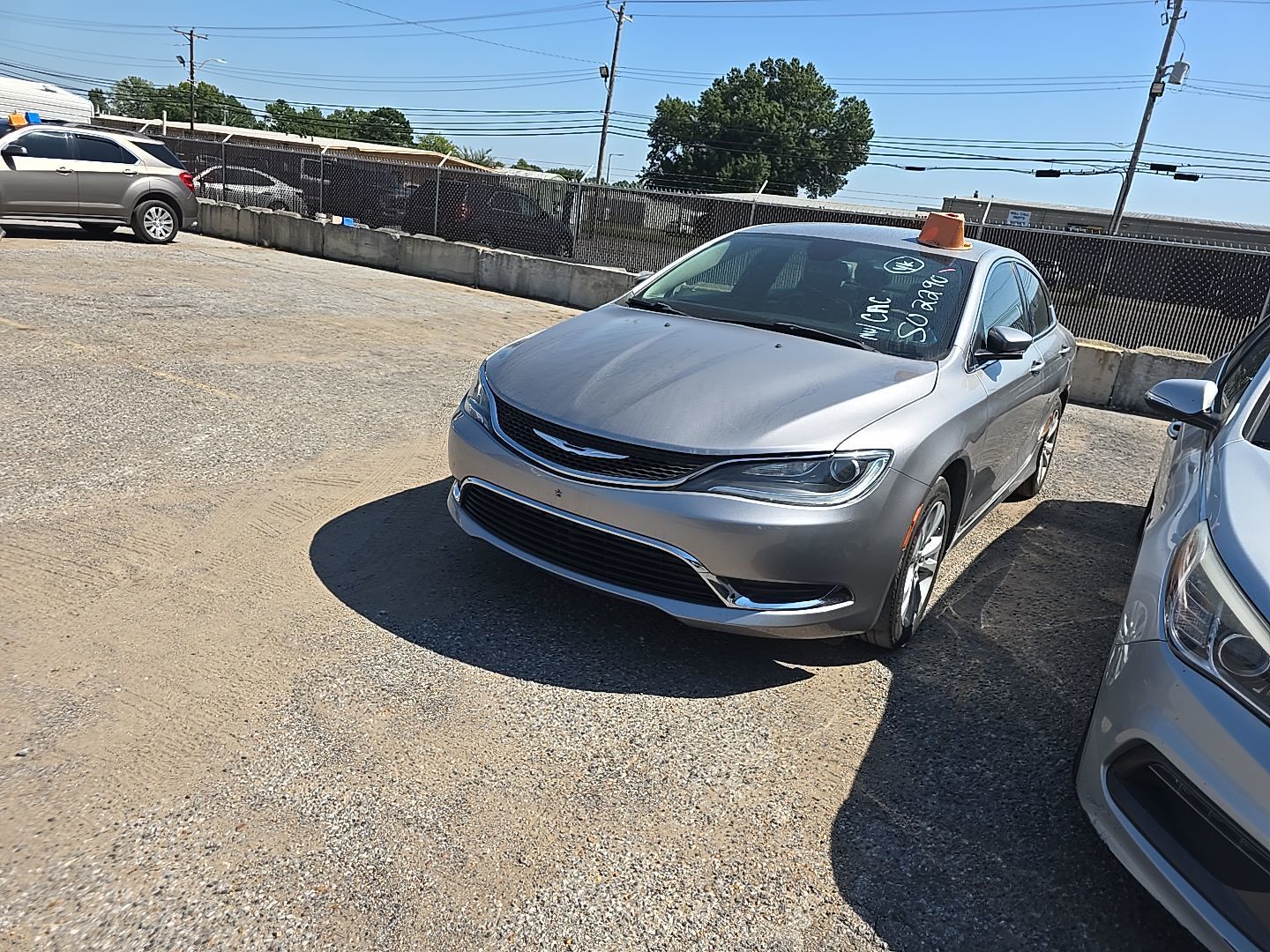 Chrysler 200