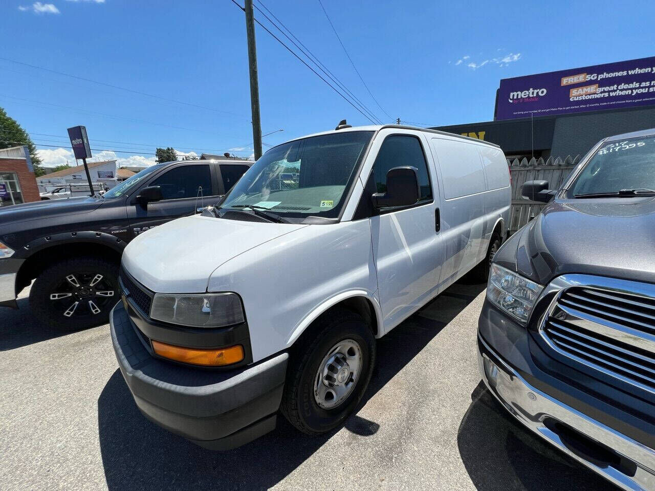 2019 CHEVROLET Express