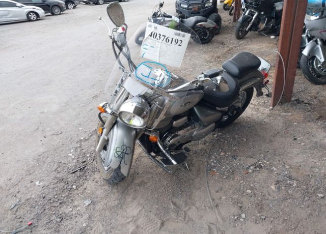 Suzuki VL800/VL800C/VL800T