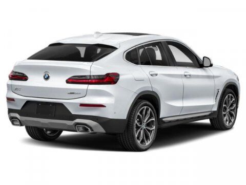 2022 BMW X4